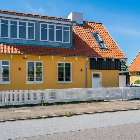 Elnara - 900m From The Sea By Interhome